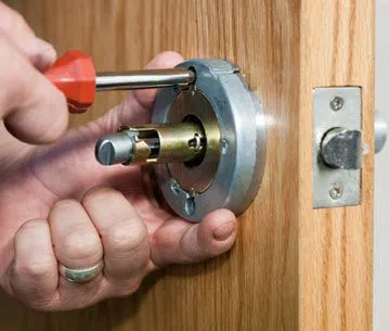 City Locksmith Store Bellevue, KY 859-334-1422 City Locksmith Store Bellevue, KY 859-334-1422 - 13-New-Locks-Installation