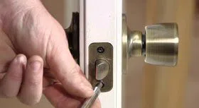 City Locksmith Store Bellevue, KY 859-334-1422 - 16-Emergency-Locksmith-Opening